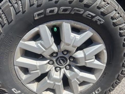 Certified 2022 Nissan Frontier SV RWD image 12