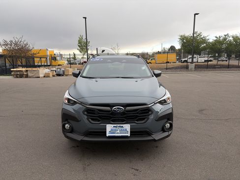 Used 2024 Subaru Crosstrek 2.0i Premium AWD/4WD image 2