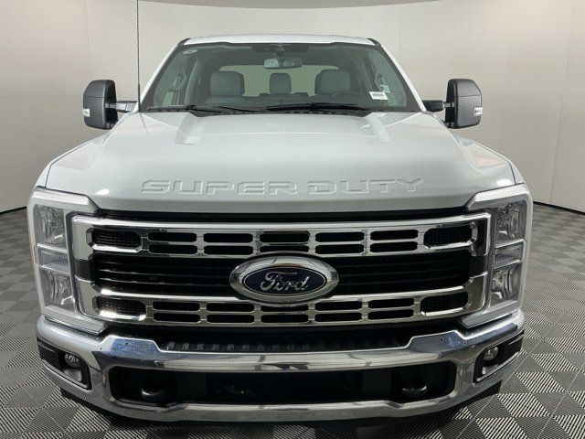 Used 2023 Ford F350 XLT w/ Camper Package AWD/4WD image 2