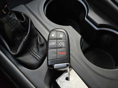 Used 2022 Dodge Durango GT w/ Blacktop Package RWD image 31