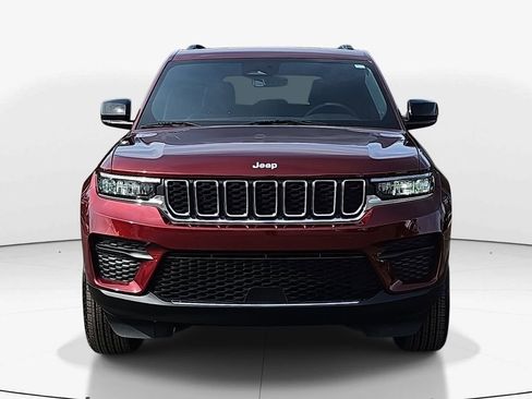 Used 2025 Jeep Grand Cherokee Laredo X w/ Luxury Tech Group I image 10