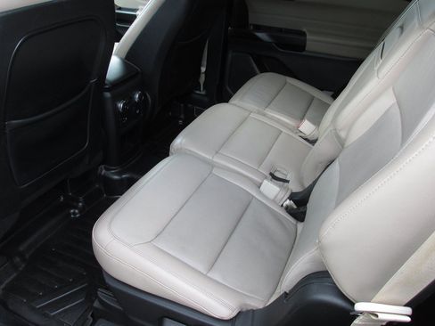 Used 2020 Ford Explorer Limited AWD/4WD image 10