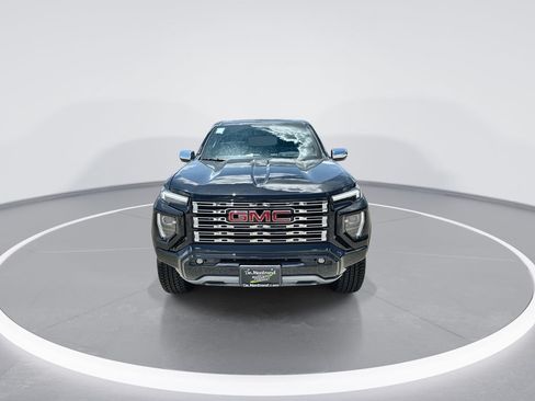 New 2026 GMC Canyon Denali AWD/4WD image 3