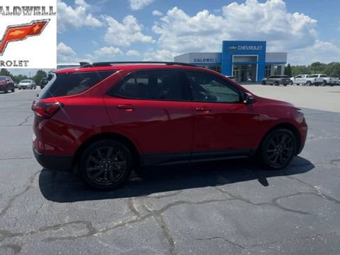 Used 2023 Chevrolet Equinox RS w/ RS Leather Package FWD image 9