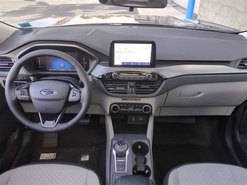 Used 2025 Ford Escape Active w/ Cold Weather Package image 15