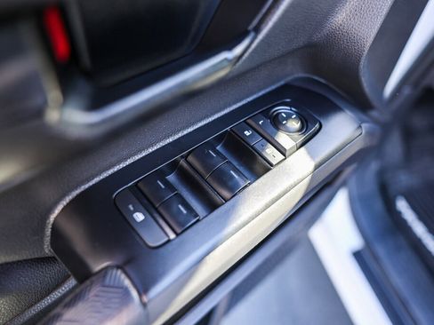 Certified 2025 Toyota Tacoma SR5 image 9