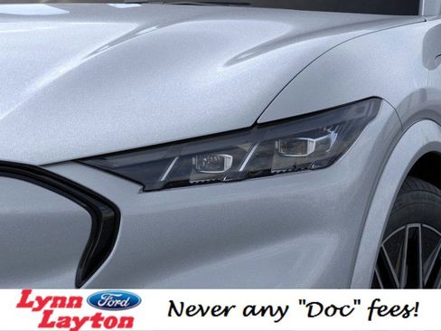 New 2025 Ford Mustang Mach-E Premium image 18