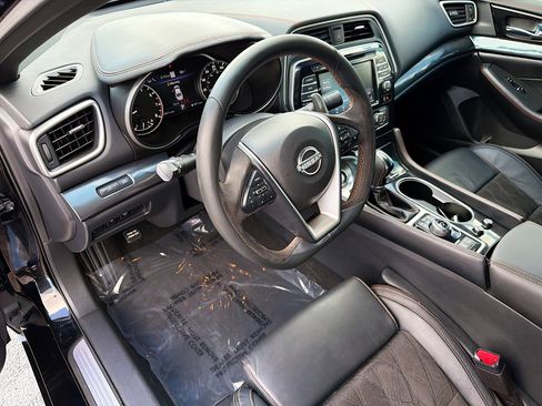 Used 2023 Nissan Maxima SR w/ Sport Mat Group image 24