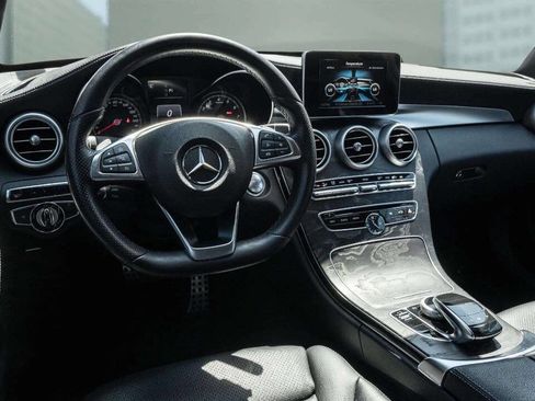 Used 2016 Mercedes-Benz C 300 4MATIC Sedan image 4