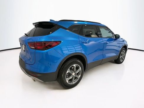 Used 2024 Chevrolet Blazer LT w/ Convenience Package FWD image 7