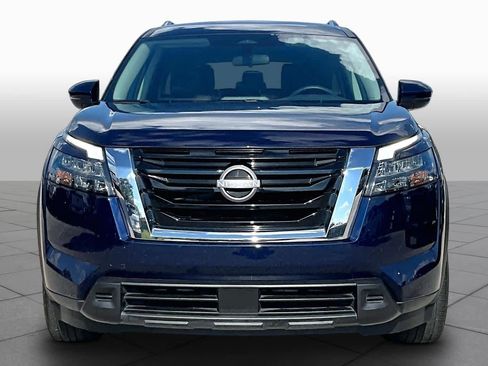 Used 2024 Nissan Pathfinder SV FWD image 4