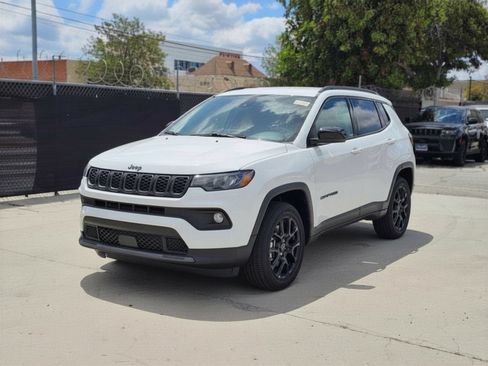New 2026 Jeep Compass Latitude AWD/4WD image 3