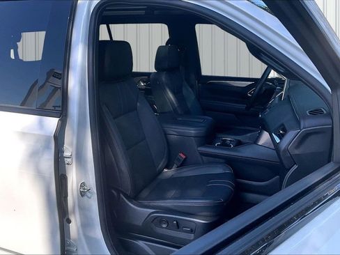 Used 2024 Chevrolet Tahoe RST w/ Luxury Package AWD/4WD image 16