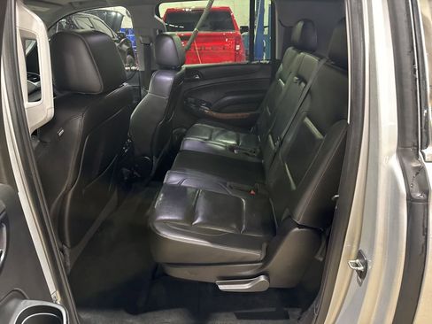 Used 2015 Chevrolet Suburban LTZ AWD/4WD image 37