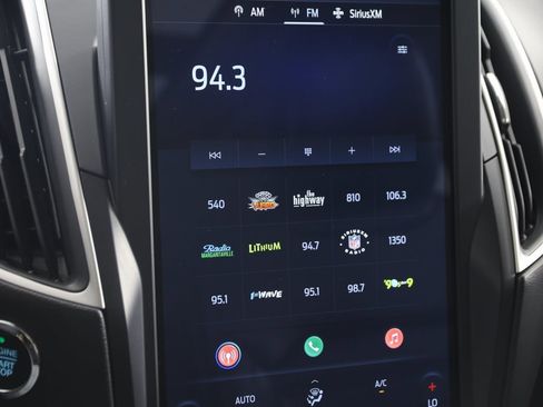 Used 2024 Ford Edge SEL w/ Convenience Package image 31