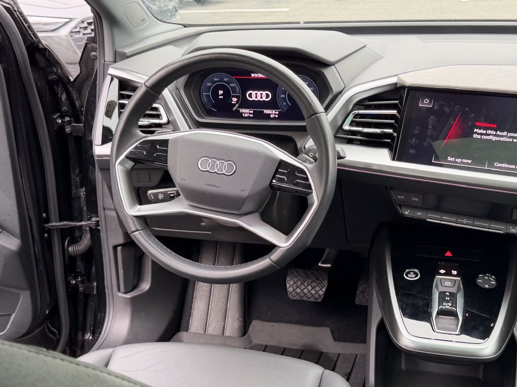 Used 2023 Audi Q4 e-tron Premium Plus w/ Premium Plus AWD/4WD image 23