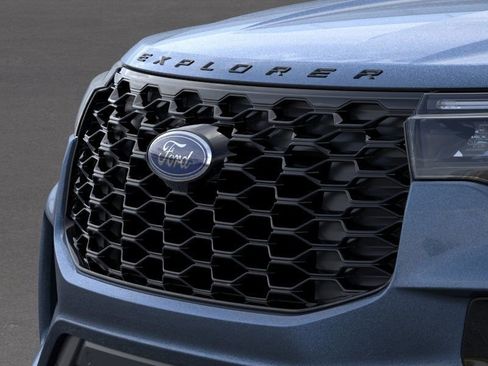 New 2026 Ford Explorer ST-Line w/ ST-Line Street Pack image 17