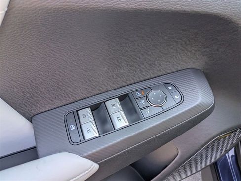 New 2025 Mitsubishi Outlander SE image 13