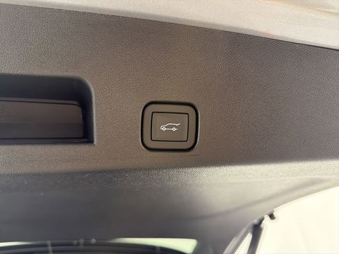 New 2026 GMC Acadia Elevation w/ Elevation Premium Package image 18