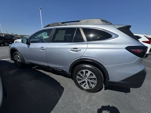 Used 2020 Subaru Outback Premium AWD/4WD image 5