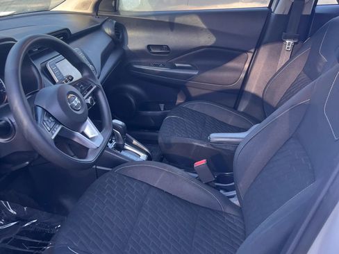 Used 2021 Nissan Kicks S image 4