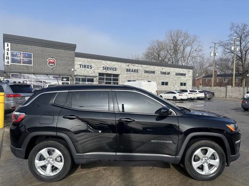 Used 2020 Jeep Compass Latitude w/ Cold Weather Group image 8