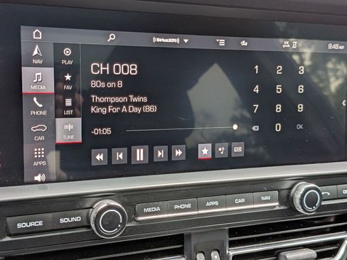 Used 2021 Porsche Macan S image 21