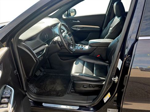 Used 2023 Cadillac XT4 Premium Luxury image 28