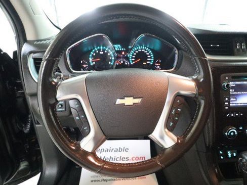 Used 2017 Chevrolet Traverse LT AWD/4WD image 19