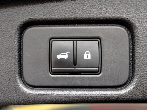 Used 2023 Nissan Pathfinder SL FWD image 42