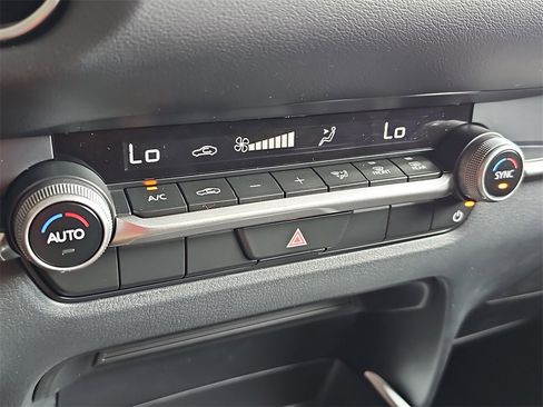 New 2025 MAZDA CX-30 AWD 2.5 S w/ Select Sport Pkg image 21