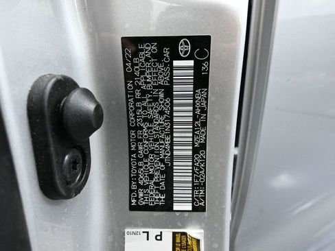 Used 2022 Toyota Corolla SE image 48