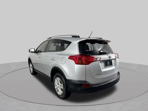 Used 2013 Toyota RAV4 LE FWD image 30