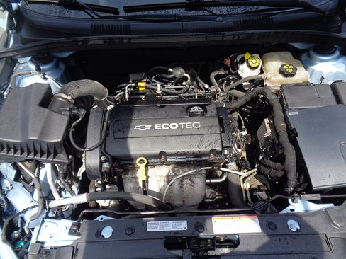 Used 2011 Chevrolet Cruze LS w/ Connectivity Package image 9