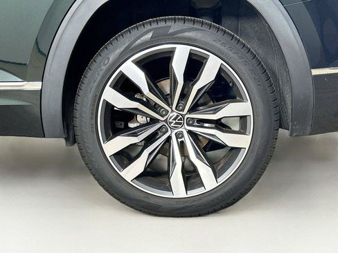 Certified 2021 Volkswagen Atlas SEL R-Line AWD/4WD image 33