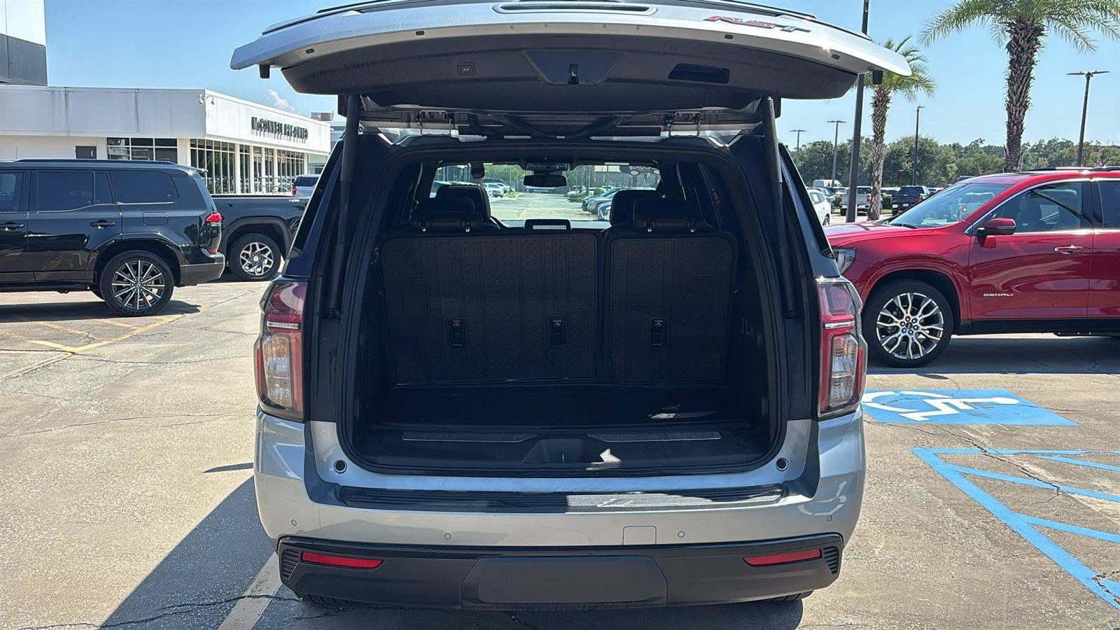 Used 2024 Chevrolet Tahoe RST w/ Luxury Package RWD image 20
