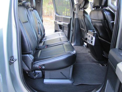 Used 2020 Ford F250 Lariat w/ Lariat Ultimate Package image 19