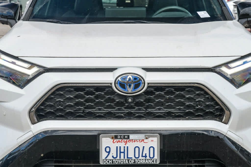 Certified 2023 Toyota RAV4 XSE w/ Premium Package AWD/4WD image 4