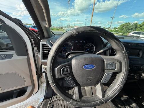 Used 2017 Ford F250 XLT w/ XLT Value Package AWD/4WD image 13