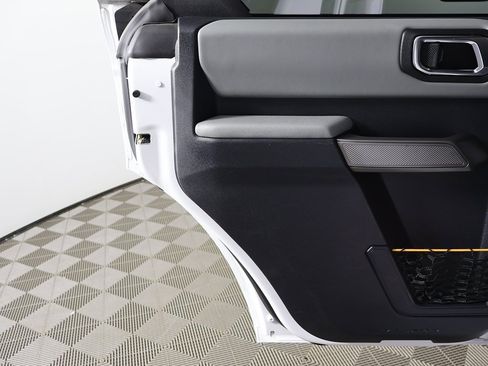 Used 2022 Ford Bronco Badlands image 21