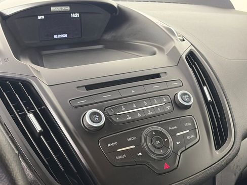 Certified 2017 Ford Escape SE FWD image 19