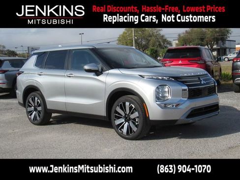 New 2026 Mitsubishi Outlander SE FWD image 1
