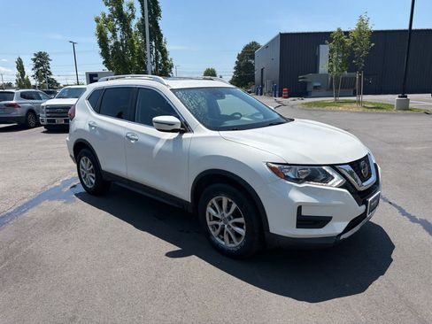 Used 2019 Nissan Rogue SV AWD/4WD image 3
