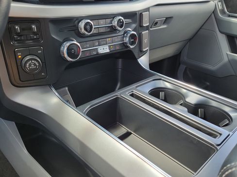 Certified 2022 Ford F150 XLT w/ Equipment Group 302A High image 27