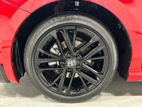 Used 2025 Toyota Camry SE image 61