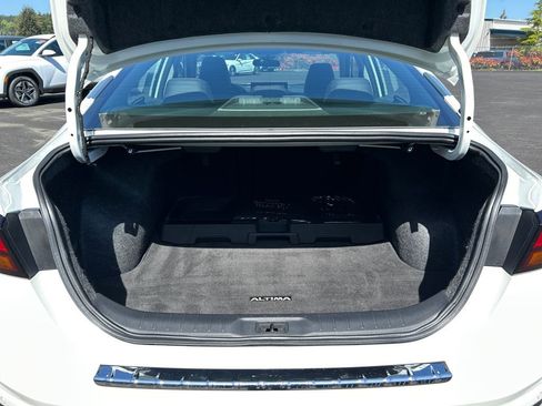 Used 2023 Nissan Altima 2.5 SR w/ SR Premium Package AWD/4WD image 22