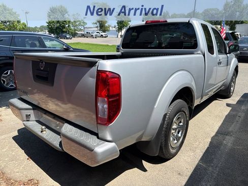 Used 2017 Nissan Frontier S RWD image 3