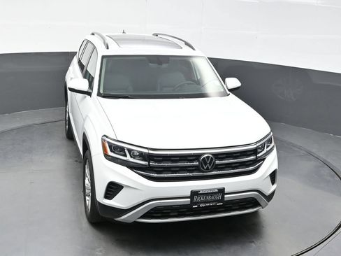 Used 2023 Volkswagen Atlas SE w/ Panoramic Sunroof Package AWD/4WD image 37