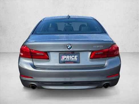 Used 2019 BMW 530i w/ Convenience Package image 6