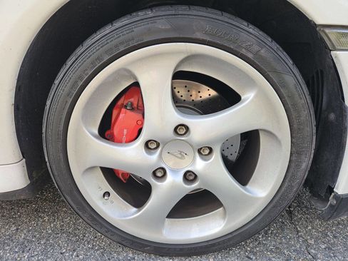 Used 2005 Porsche 911 Carrera 4S image 27